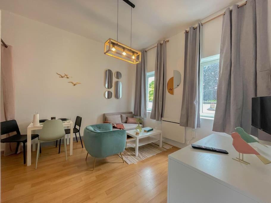 Le Moineau -Poterne -Parking Gratuit -Calme-Centre Apartment Valenciennes Exterior photo